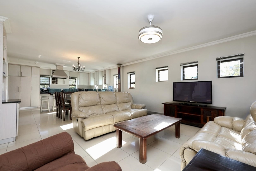 3 Bedroom Property for Sale in Kraaibosch Western Cape